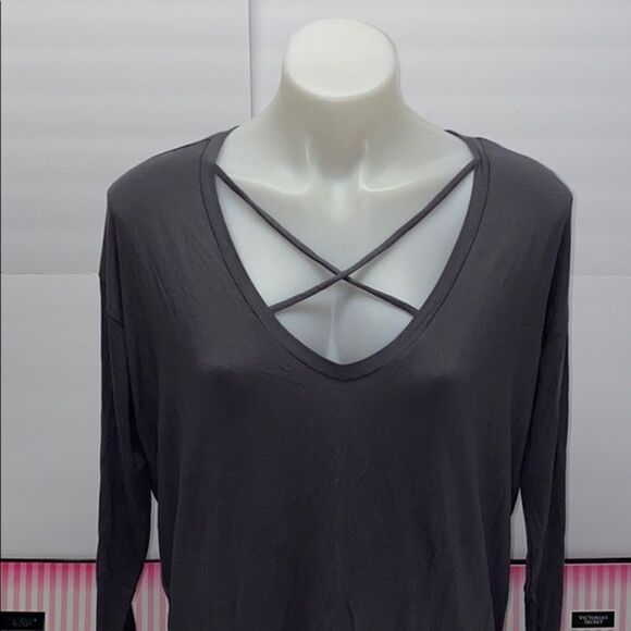 NWT VICTORIA SECRET LONG SLEEVE (run big - Picture 3 of 5